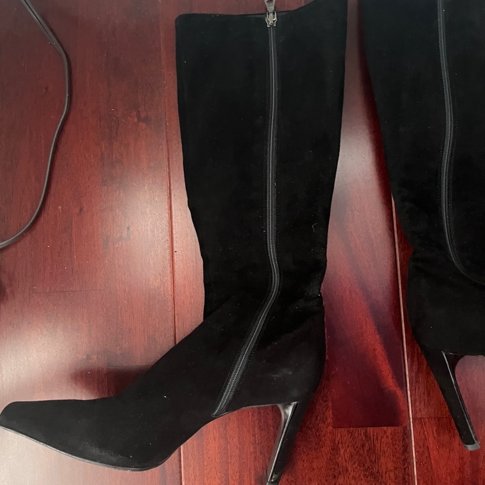 Prada Black Heeled Boots with Stiletto Heel and Pointed Toe - Picture 3 of 14